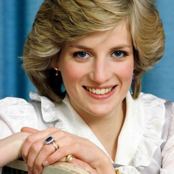 The Princess Diana Engagement Ring: The Story Behind Her Famed Sapphire and Enduring Fashion