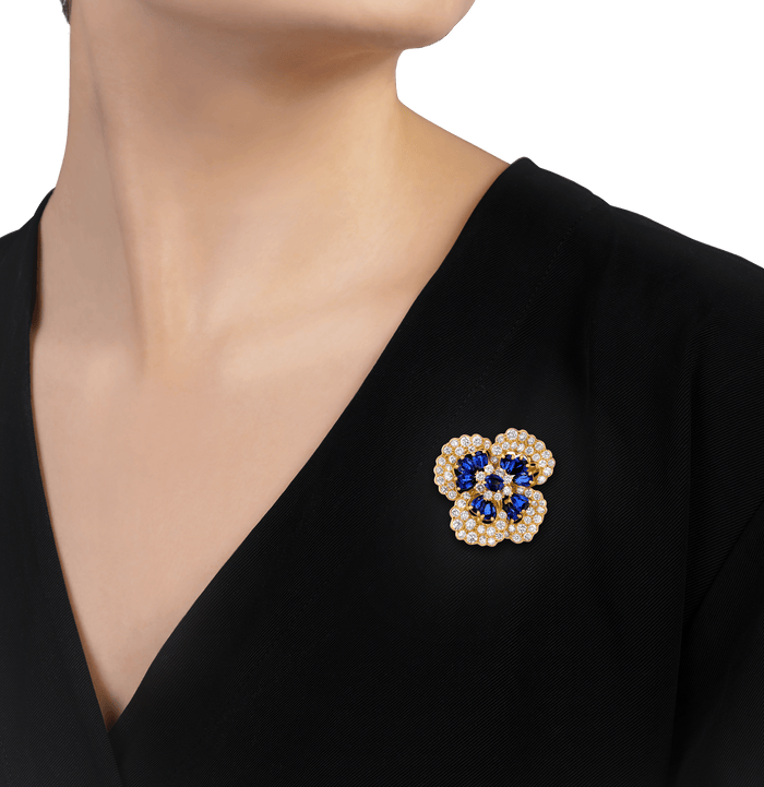 Oscar Heyman Floral Sapphire Brooch, 6.85 Carats